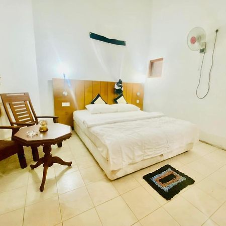 Hikka Paradise Guest House Hikkaduwa Esterno foto