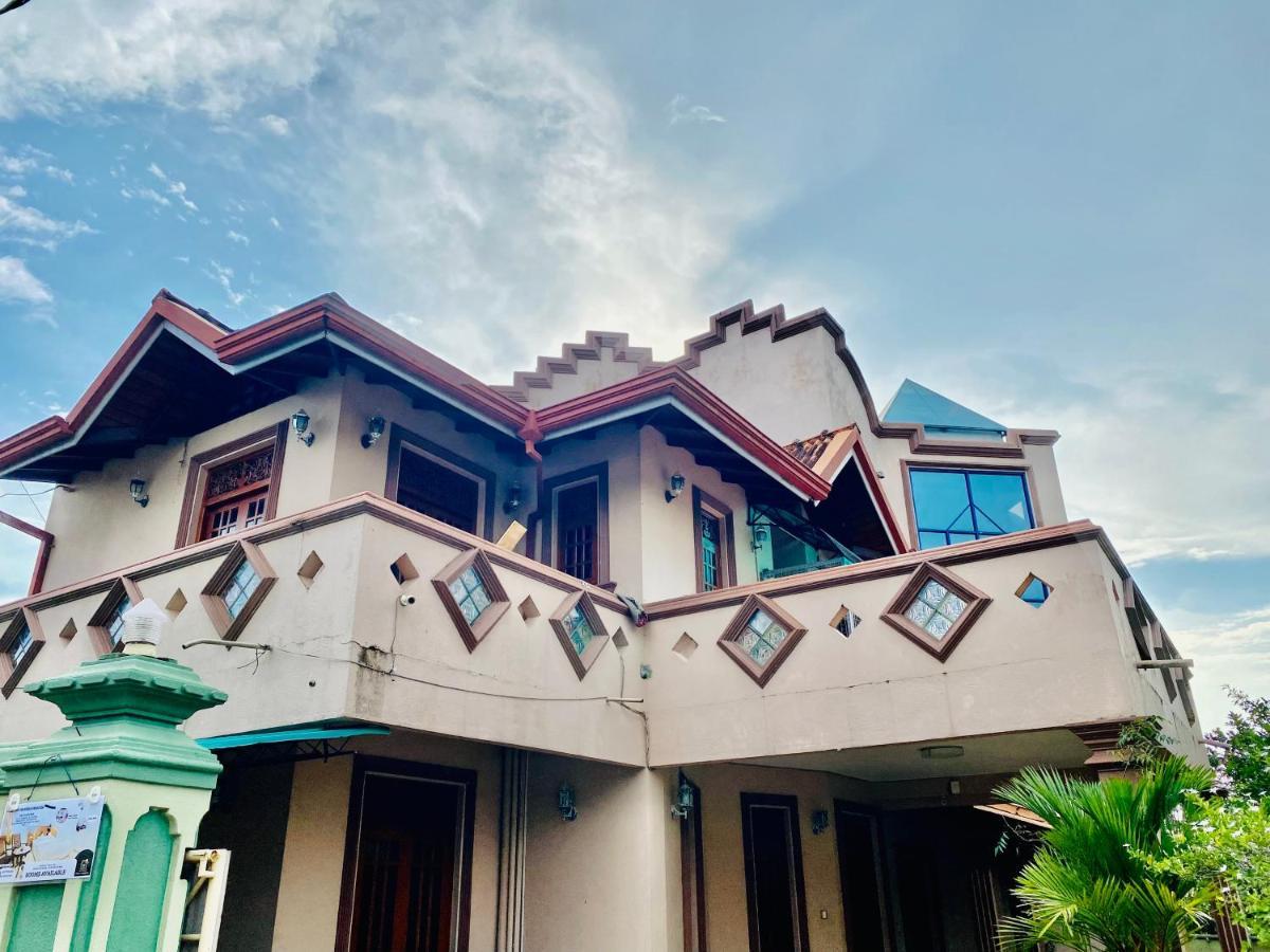 Hikka Paradise Guest House Hikkaduwa Esterno foto